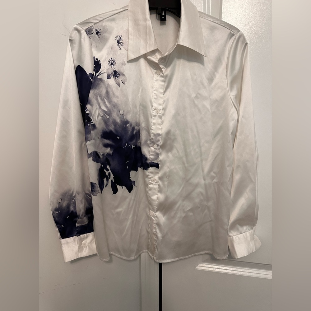 Women’s shirt